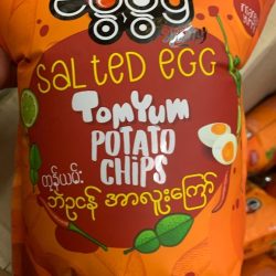 Tomyum potato chips
